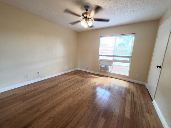 Building Photo - Desirable Ground Floor Waikele Unit!