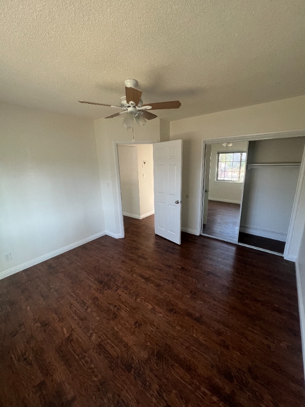 Building Photo - 370-370 W Truslow Ave