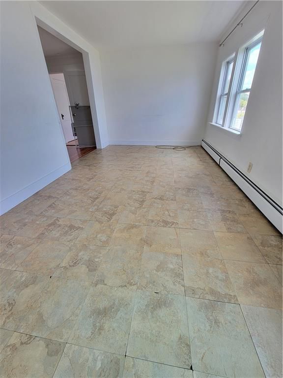 Building Photo - 38 Aquidneck Ave