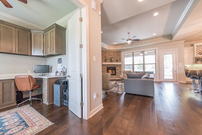 Building Photo - Sherwood Rental