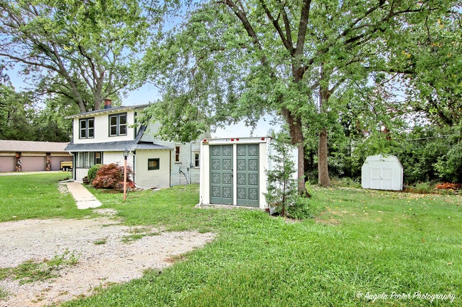 Building Photo - 41028 N Ridge Cir