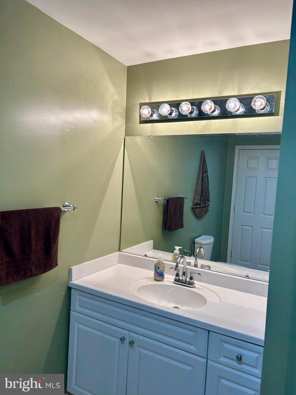Building Photo - 7413 Clifton Quarry Dr