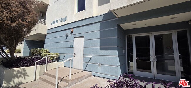 Building Photo - 436 S Virgil Ave