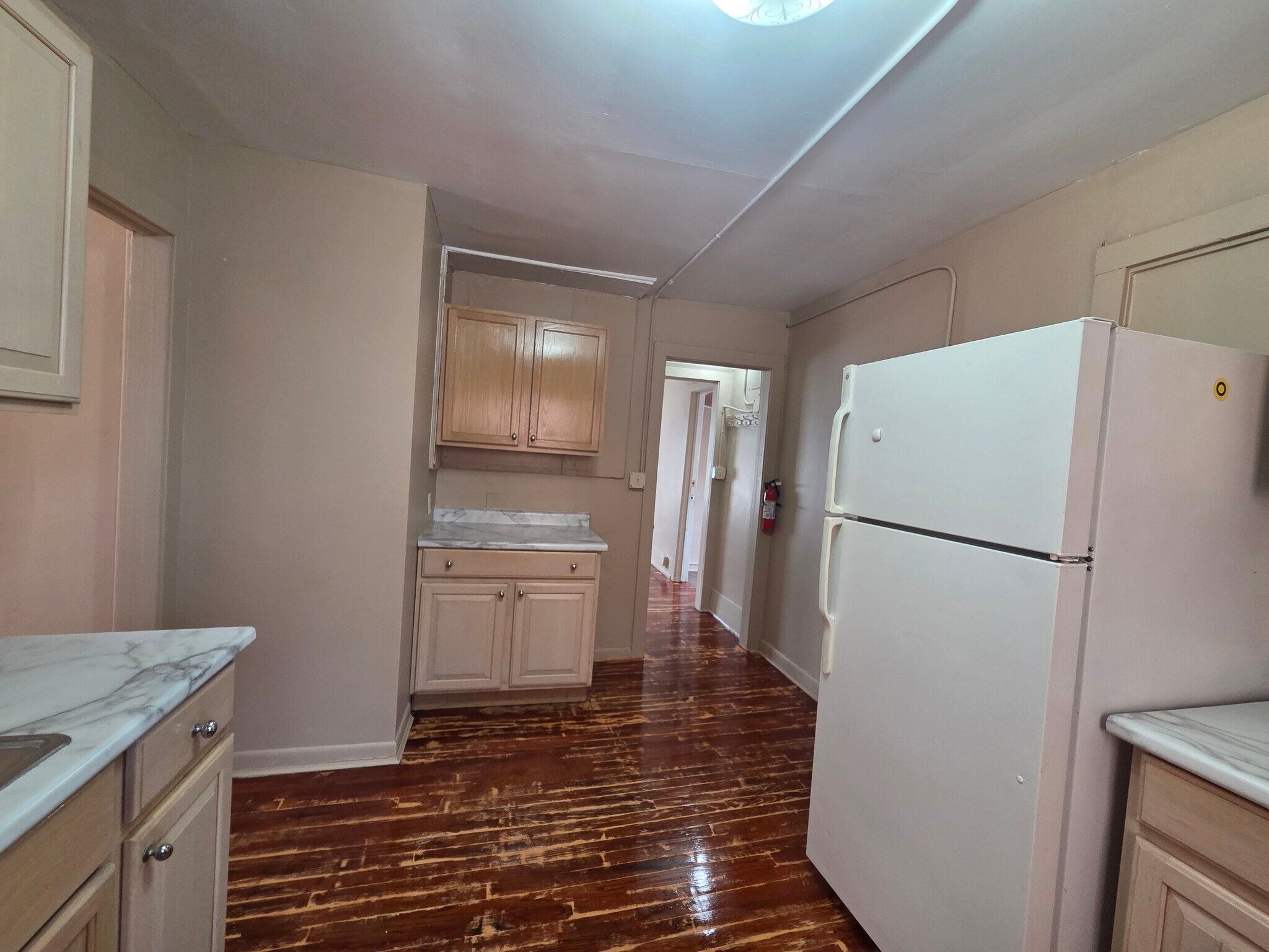 Building Photo - 414 Perrin St