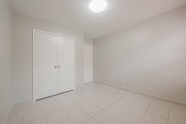 Building Photo - 3727 Morning Cove Ln