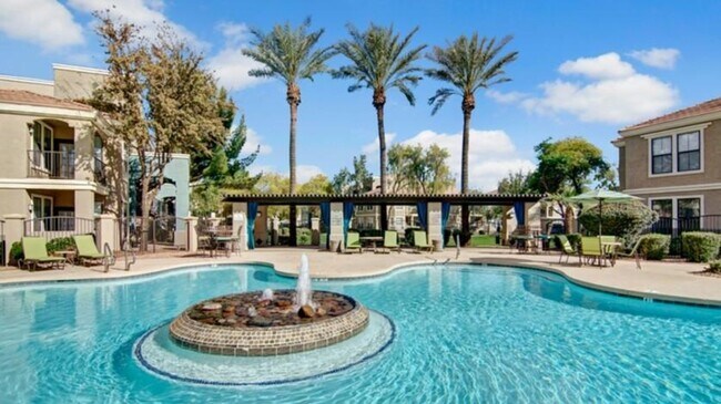 Building Photo - 15801 S 48th St