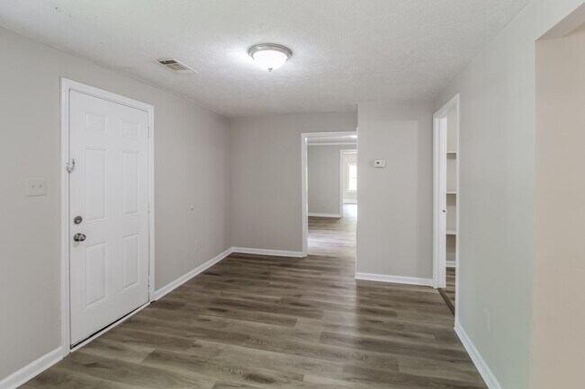 Building Photo - 3BR / 2BA Home for Rent in Griffin, GA – First Month FREE