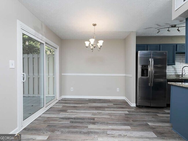 Building Photo - 3874 Mulkey Cir SW