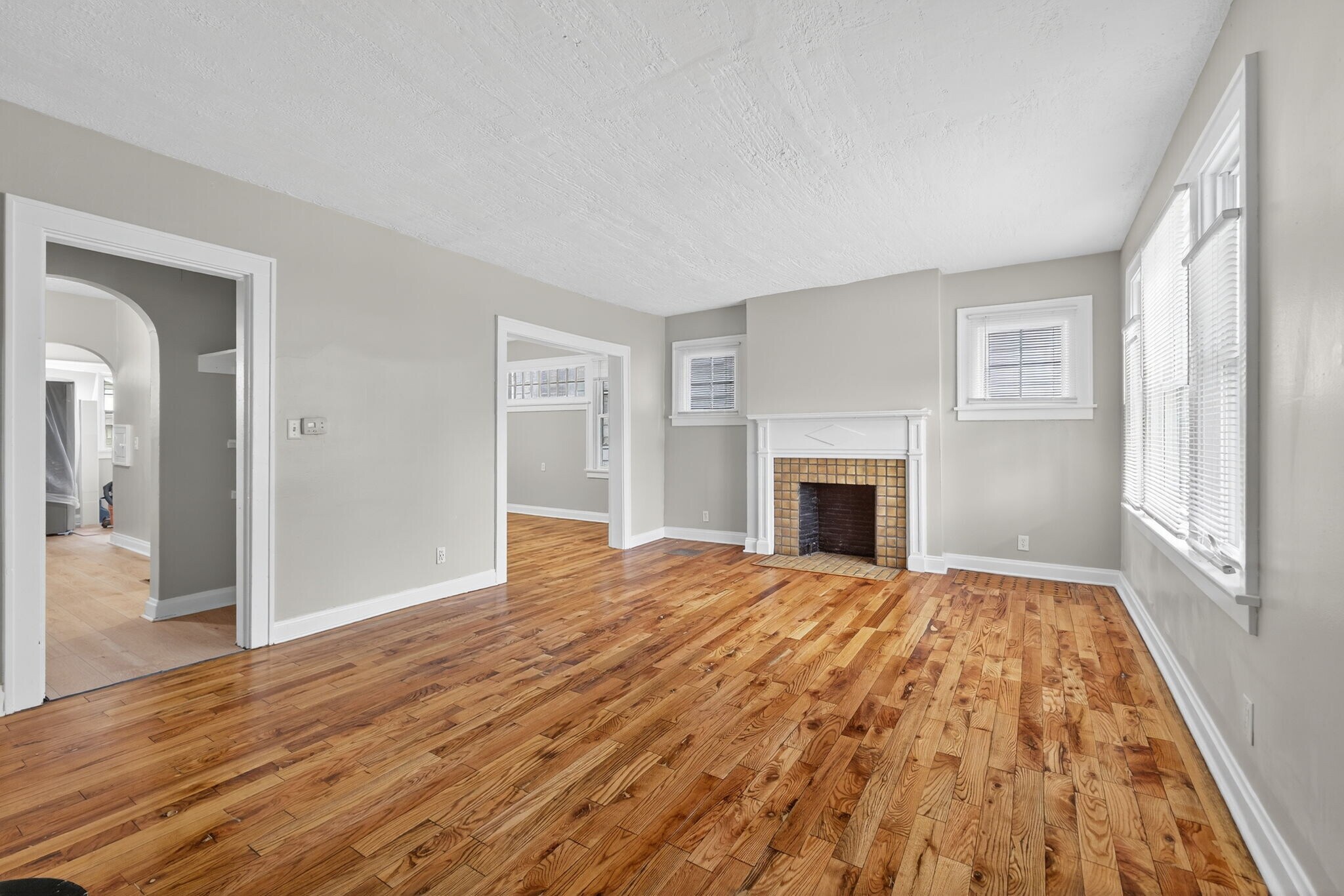 Building Photo - 1123-1125 S Ohio Ave