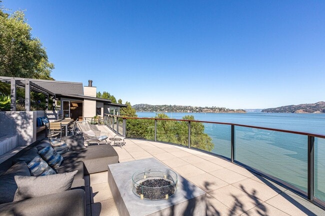 Building Photo - Luxurious Sausalito Breathtaking View Masterpiece! 4BR/3.5BA Home + 1BR/1BA Guest House! Parking!...