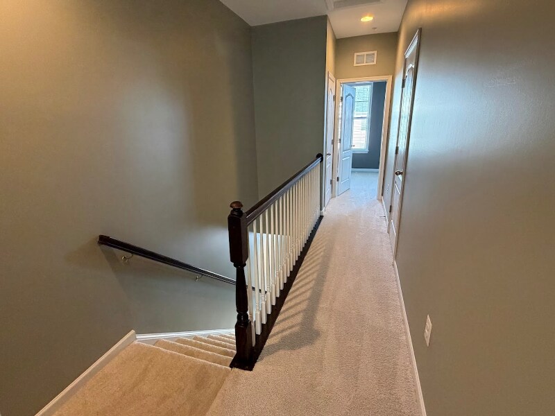 Building Photo - 629 Quarterpath Way