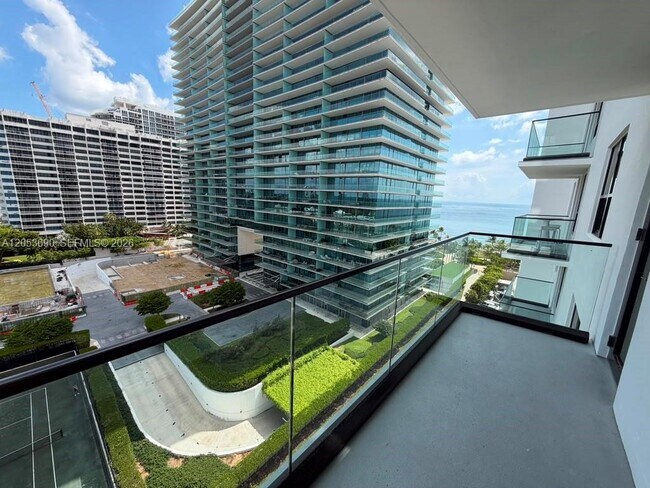 Building Photo - 10185 Collins Ave