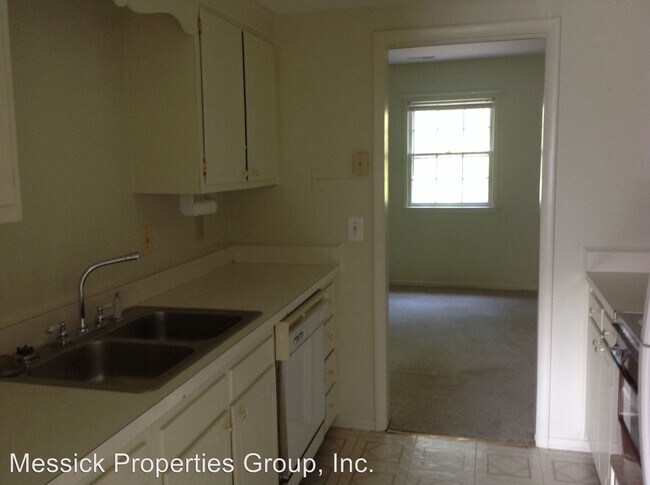 Building Photo - 3 br, 2.5 bath House - 2942-C St. Mark's Road