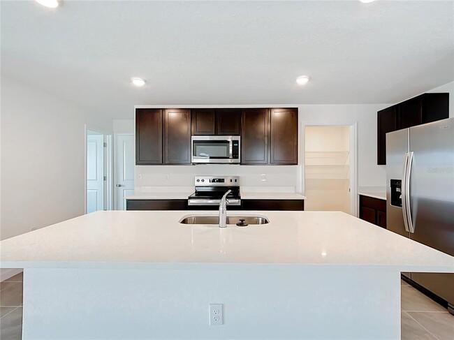 Building Photo - 8645 SW 45th Ct