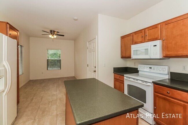 Building Photo - 9665 N Deimos Dr