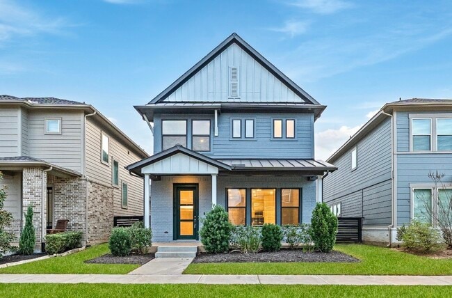 Building Photo - 18619 Admiration Dr