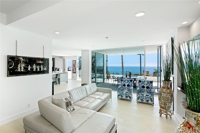 Building Photo - 155 Irvine Cove Pl