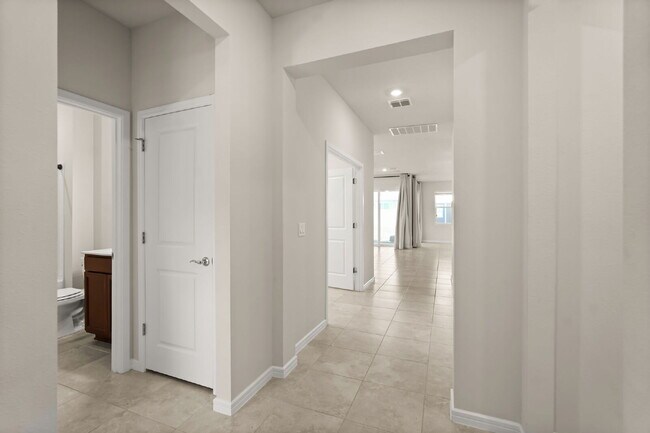 Building Photo - 2715 Clear Night Ave