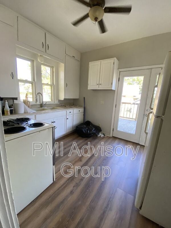 Building Photo - 200 SW 21st St