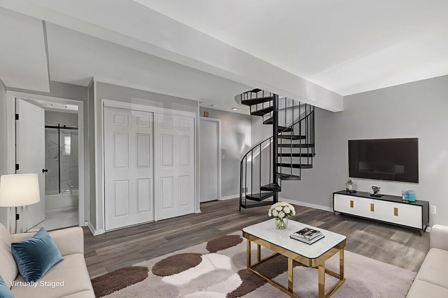 Building Photo - 2410 Grandview Ave