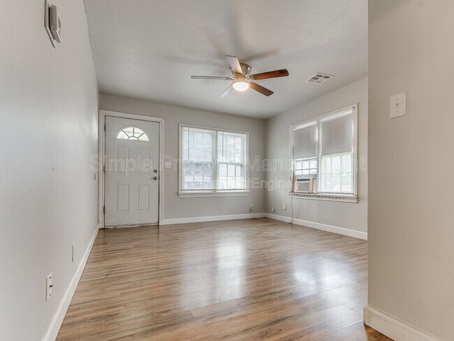 Building Photo - 7105 NW 39th St