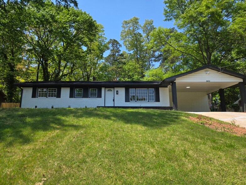 Primary Photo - 2401 Winshire Dr