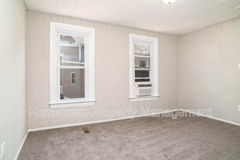 Building Photo - 801 Mohn St