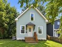 Building Photo - 407 9th Ave SW