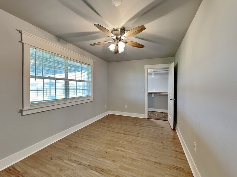 Building Photo - 1875 Pvt Rd 5273