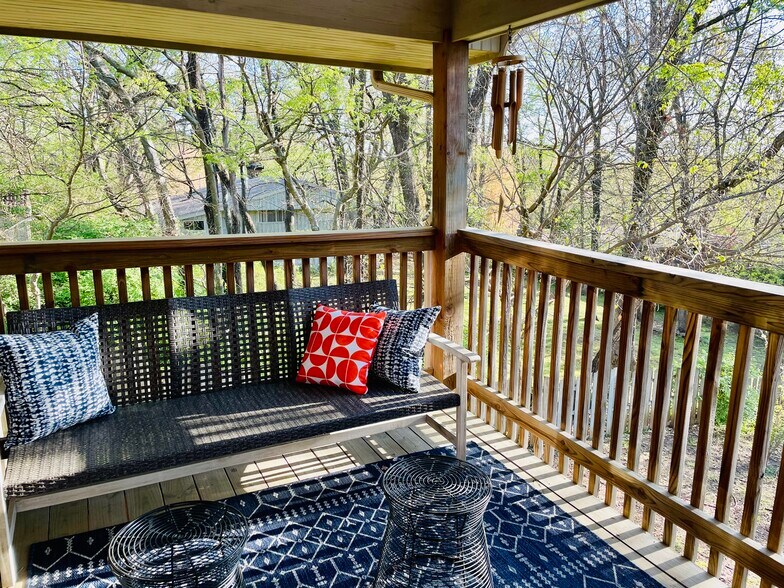 Primary bedroom porch - 1656 N Broadview Dr