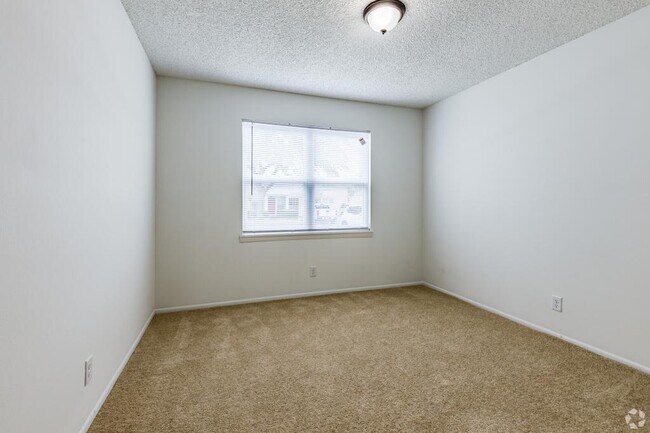 Building Photo - 5251 SW 21st Pl