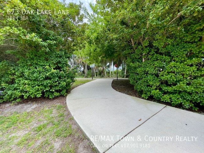 Building Photo - 673 Oak Lake Ln