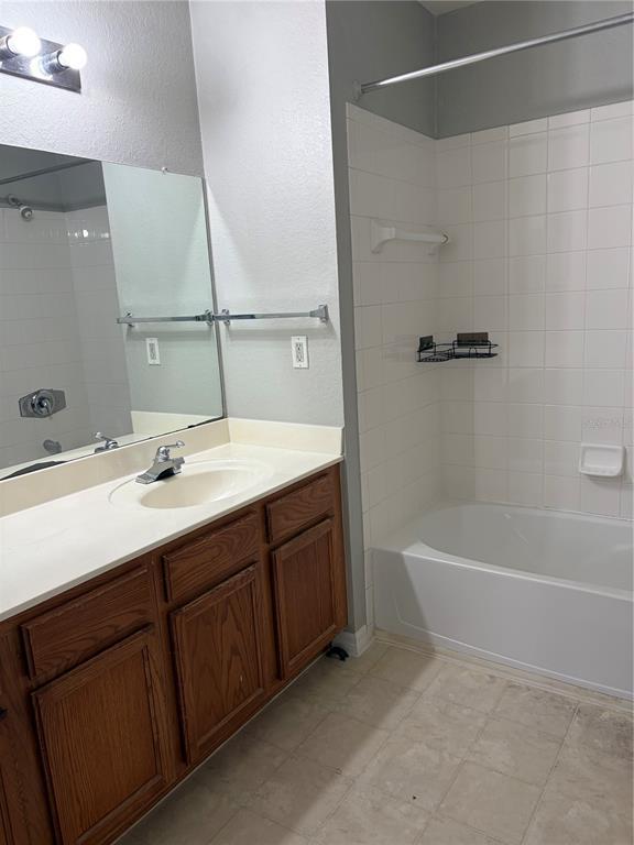 Building Photo - 2610 Lodi Cir