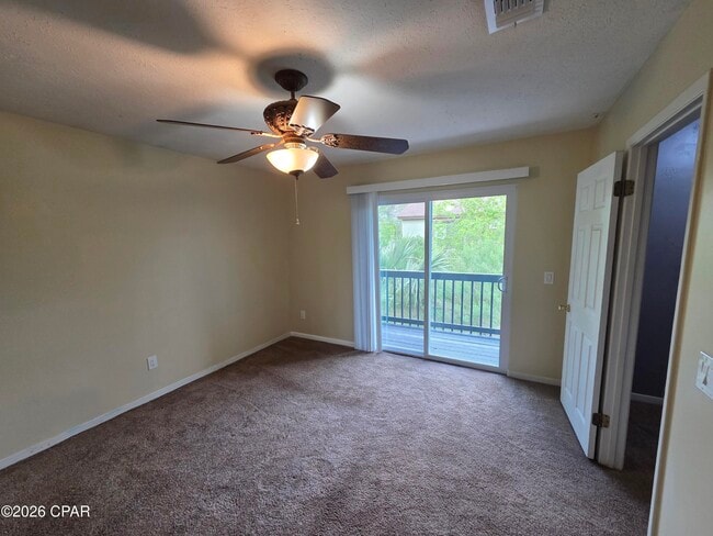 Building Photo - 7125 N Lagoon Dr