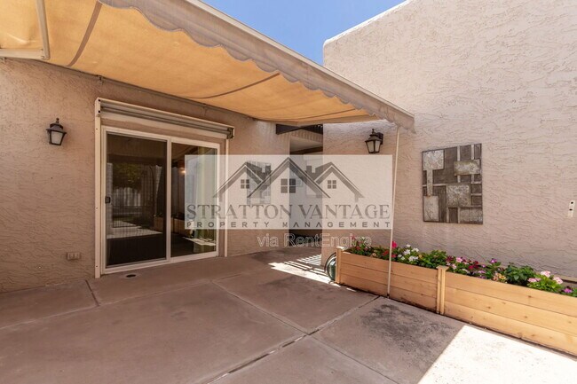 Building Photo - 3345 E University Dr