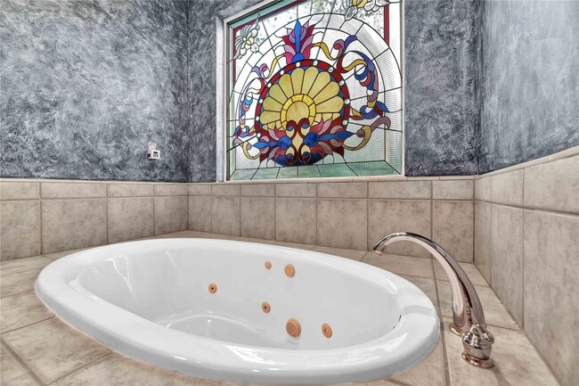 Building Photo - 15318 Beecham Dr