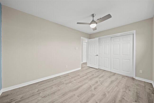 Building Photo - 1725 Avenue O