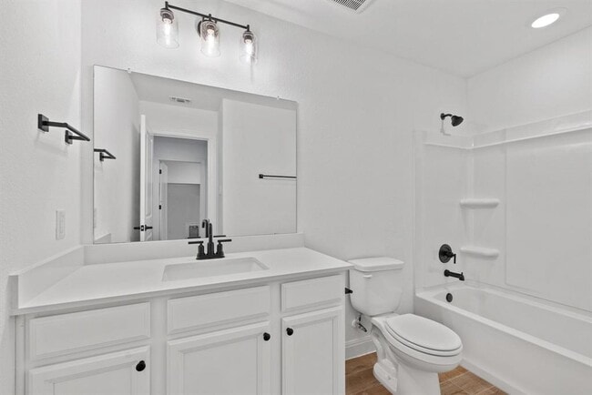 Building Photo - 240 Harbors Ln