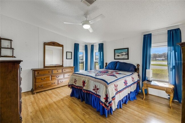 Building Photo - 5229 Hartford Ln