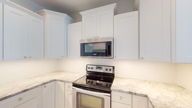 Building Photo - 959 N Hwy A1A