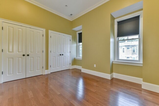 Building Photo - 3 Savin Hill Ave