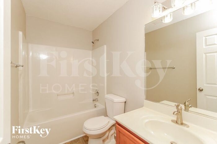 Building Photo - 2900 Sussex Dr