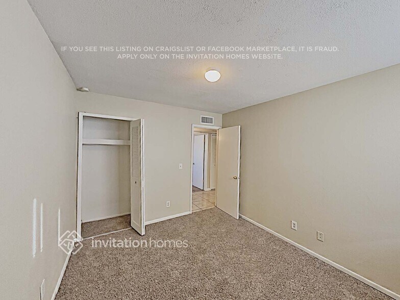 Building Photo - 6424 S 44th St