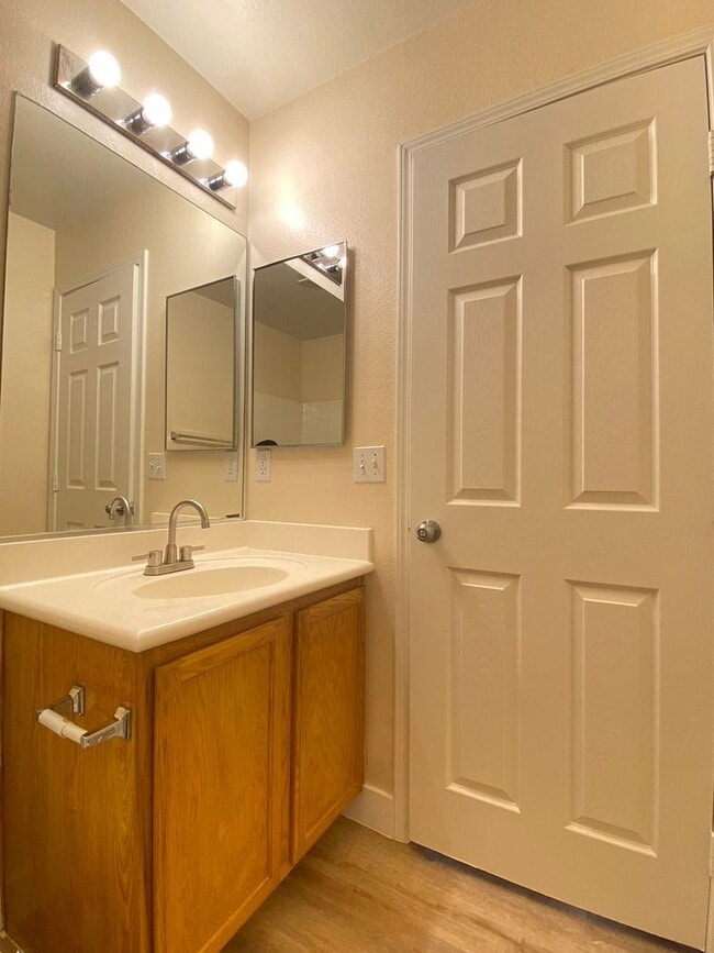 Building Photo - 9267 Glen Malone Ct