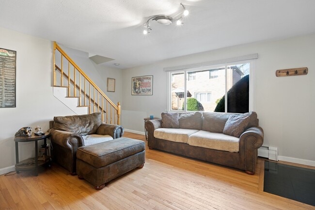 Building Photo - 41 Bishop Dr