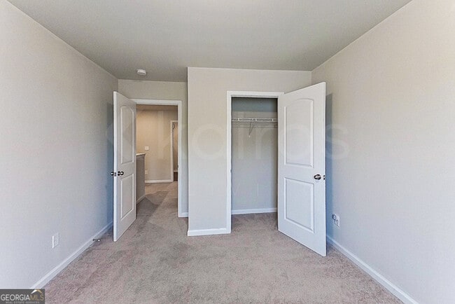 Building Photo - 828 Dove Tree Ln