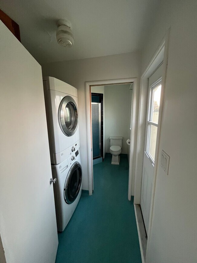 Building Photo - Cozy Home for rent in Tulare