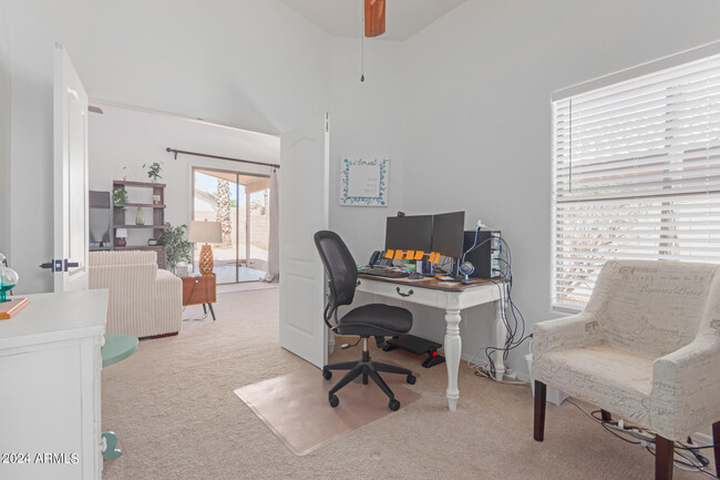 Building Photo - 9922 E Onza Ave