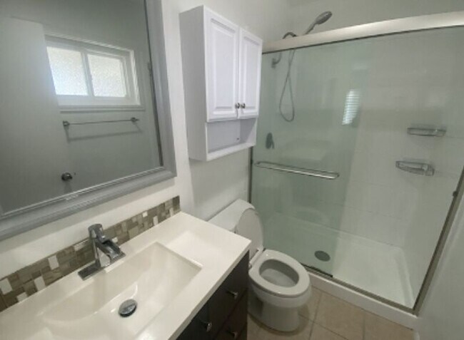 Building Photo - 7847 Bacadi Dr