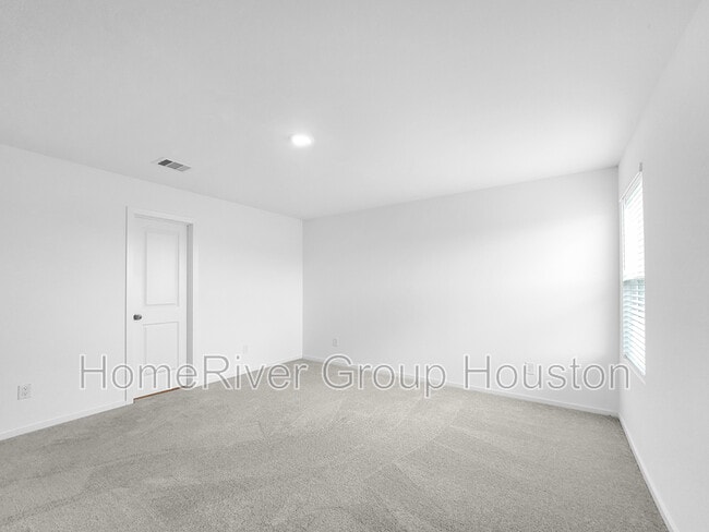Building Photo - 106 Nicholas Rd